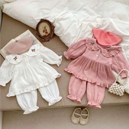 Pasgeboren meisje prinses Pamas 2pcs Cherry Rapel Sleepwear baby peuter kind loungewear lente herfst babykleding 6m-3y l2405