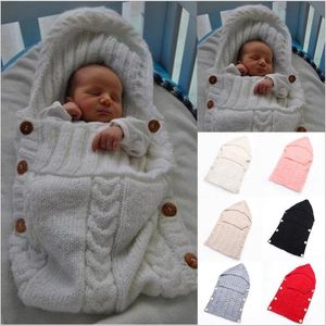 Sacs de couchage tricotés pour nouveau-nés, couvertures faites à la main pour bébés, enveloppes d'hiver pour photos, emmaillotage, literie, poussette, chariot, robes d'emmaillotage C3647