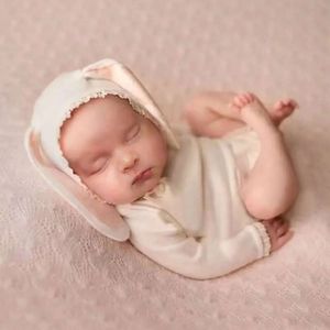 Tenues de photographie nouveau-née pour le tournage de bodys de bébé à manches longues grosses oreilles de lapin chapeau d'accessoires infantile vêtements photo l2405
