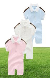 Nouveau-né Barboteuses Bébé Filles et Garçon À Manches Courtes Nouvel An Coton Vêtements Designer Marque Lettre Imprimer Bébé Bébé Barboteuse Enfants8139923