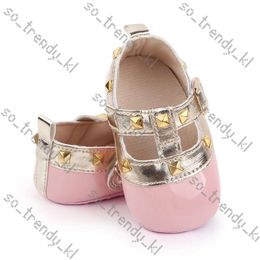 Nouveau-né Volentino First Walkers Baby Shoes Girl Princess Chaussures Soft Sole Sole Pu Leather 4 Couleurs 609