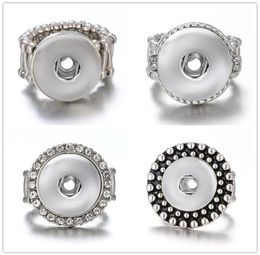 Niveau de bague à bande instantanée de 10pcslots Fit 18 mm Ginger Metal Silver Button Réglable 6811038