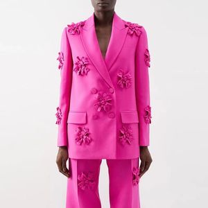 Le plus récent créateur de mode veste femmes stéréoscopiques fleurs appliques double boutonnage long blazer p