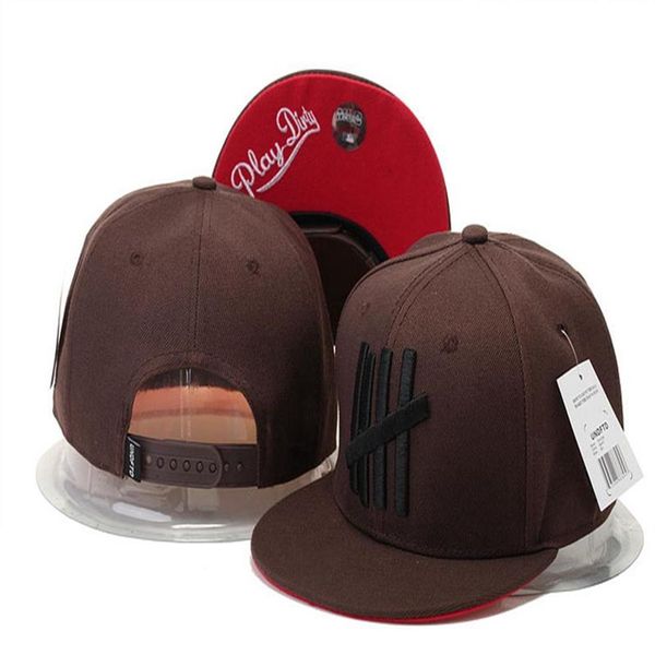 Le plus récent arrive Casquette classique casquettes de baseball à bord en cuir invaincu marque hommes femmes hip hop casquette swag style gorras chapeaux snapback 332h