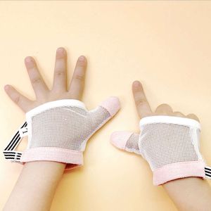 Nieuwste baby voorkomen bijten vingers nagels handschoenhandschoen voor kinderen