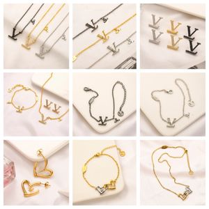 Nieuwste merk oorbellen ontwerpers brief oorstop armband ketting 18k goud vergulde kristalgeometrische oorbel voor bruiloft Christm Party Joodlry accessoires