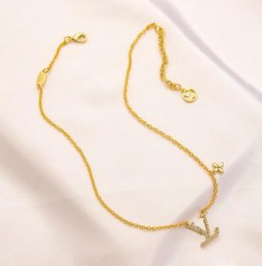 Nieuwste klassieke goud vergulde merkontwerpers brief oorstudie armband ketting kristal geometrische oorbel voor bruiloft christm party joodlry accessoires