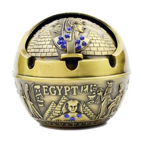 Le plus récent métal coloré cendrier de l'Egypte Match Ball Forme Pyramide Boîte de rangement portable Conception innovante Cake Decoration Decoration D9292226