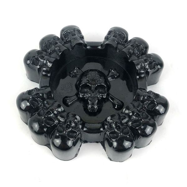 El más nuevo Cool Resin Smoking Terror Halloween Skull Style Ceniceros Portable Herb Tabaco Cigarette Cigar Holder Soporte de escritorio Ash Hollín Contenedor Cenicero