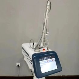 La plus nouvelle conception 4D Fotona Co2 Machine de traitement au laser fractionné 10600nm Machine de beauté au laser pour le resurfaçage de la peau Cicatrices d'acné Serrage vaginal
