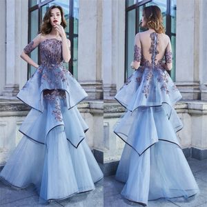 Nieuwste Design Puffy Avondjurken Sexy Illusie Sheer Crystal Kralen Kant Applique Custom Made Prom Dresses Tiered Tulle Formele Party Jurk