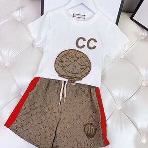 Le plus récent designer ESS Baby Kids Clothing sets garçons filles vêtements essentiels Tshirts de luxe d'été et shorts de survêtement