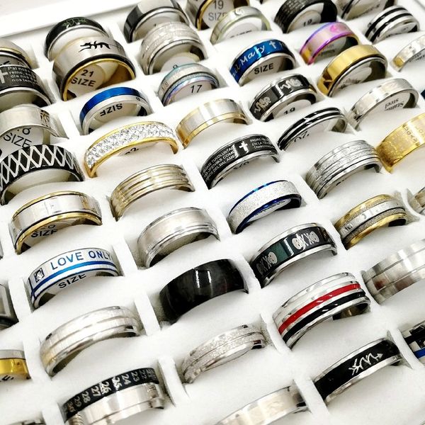 La más nueva moda 100 unids/pack anillos de acero inoxidable banda para el dedo para hombres y mujeres estilos mixtos joyería de titanio regalos de boda