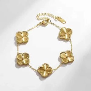 Designer Luxe Nouveau Classique Vanly Cleefly Clover Bracelets Femmes Quatre Feuilles Pendentif Colliers Bracelet Boucle D'oreille Or Argent Bijoux Femmes Fiançailles Cadeau G5