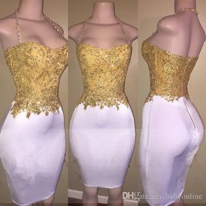 Nieuwste Gold Kralen Cocktail Party Jurk Korte Mini Ingericht Halter Hals Mouwloze Gouden Applique Rits Cocktail Celebrity Jurk goedkoop