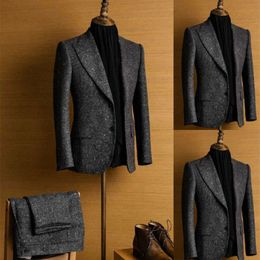 Date Beau Hommes Costumes D'hiver Tweed Notch Revers Gris Foncé Régulier 2 Pièce Laine Deux Boutons Mélange Vintage Coupe Sur Mesure 201105