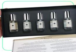 Kit le plus récent comme cadeau pour les femmes hommes Blue Set parfum Lady Perfume anglaise poire sauvage Bluebell long Parfum 5pcs * 9ml en 1 boîte Livraison rapide3557358