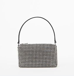 Pochette en strass en maille avec chaîne de sac en diamant avec boîte-cadeau 17/10/7 cm