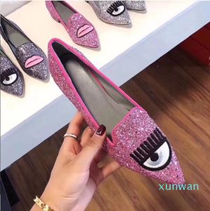 Nieuwste partij ontwerper luxe oog slip loafers teen shinny met puntige glitter womens persoonlijkheid trouwjurk schoenen platte schoenen