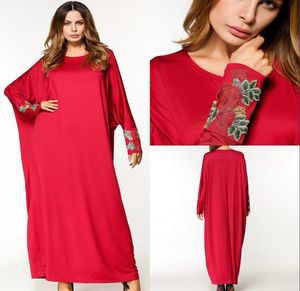 Nieuwste Wholes 2018 Rode extra grote losse rok en grote enkel Dubai kostuums gewaad vleermuismouwen Op voorraad Speciale gelegenheid 3784884