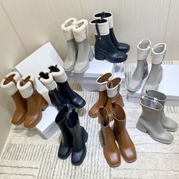 nouvelles femmes designer betty bottes de pluie en caoutchouc bloc talon élégant bout carré pvc cuir botte style femme chaussures taille 35-40
