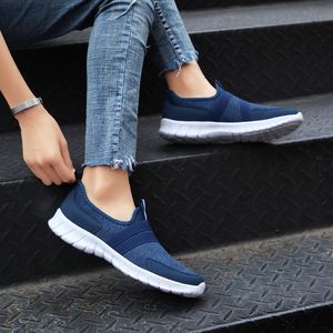 Nieuwste Dames Heren Trainer Sport Loopschoenen Grijs Zwart Blauw Rood Wit Sunmmer Dikke zolen Platte lopers Sneakers Code: 12-7696