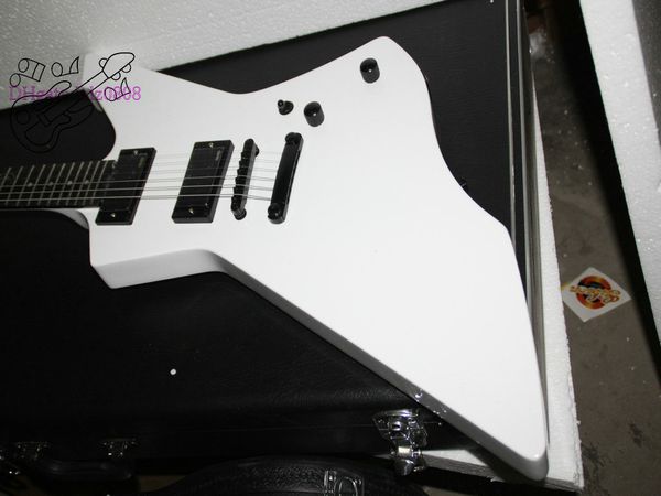 nuevoJames Hetfield Snake byte en guitarras blancas Tienda personalizada Guitarra eléctrica blanca Guitarras de forma especial Salida de fábrica