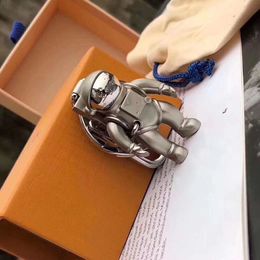 Porte-clés d'astronaute nouvellement conçu, accessoires de conception, porte-clés de voiture en métal massif, boîte-cadeau packaging272a
