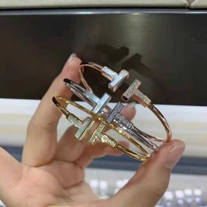 Braceletas de recién diseñadas como pasteles joyas de 18k para mujeres con tiffaniy común