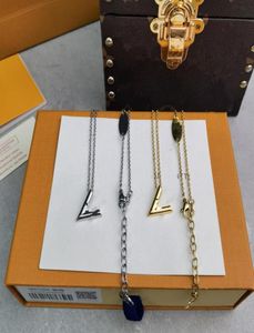 Nieuw ontworpen dames039S sieraden hanger ketting diamant ingelegd gouden en zilveren ketting dwsgsdh5384115