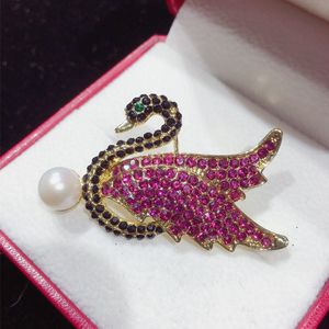 newNatural freshwater pearl brooch noble swan corsage gifts finished wholesale coat accessories