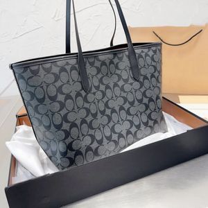 Nieuws Designer Tassen Tote Handtas Schoudertas Dames Boodschappentas Handtassen met grote capaciteit Canvas bakken Reistas Modehandtas 02