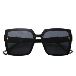 Noticias Hombres Gafas de sol Diseñador Letras retro Espejo Piernas Sombrillas Gafas de gran tamaño Marco completo Lentes rectangulares gradientes Gafas Gafas para mujeres HJ070 C4