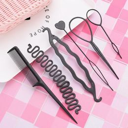 NEWSTYLE 6PCS / Set Hairstyle Traiding Tools Fat-Through Aedle Hair Dispenser Disk Hair Peigt Hair Accessoires