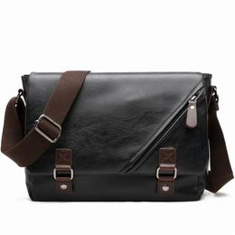 Newtylish Casual Male Classic Leather Messenger Bag Épaule Cross Body Laptop Designer Mailbag Sac postal avec toile Strap291h