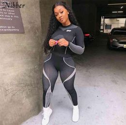 Nibber mode streep elastische tops fitness leggingss 2 tweedelige set vrouwen volledige mouw T-shirts Actieve Sportkleding casual pakken T23017916