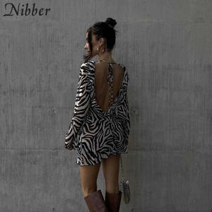 Nibber Zebra Print Manga larga Cuello con volantes Lace Up Mini Vestido Mujeres Sexy Sin respaldo Ropa de fiesta Otoño Moda Streetwear Y0823