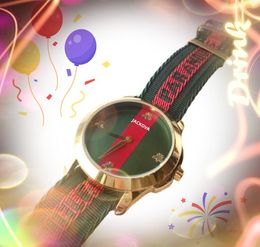 Mooie bijen skelet wijzerplaat Kwarts Kijk vrouwen Fashion Trend Student Femal Iced Out Classic Redus Red Green Nylon Belt All the Crime Us Us Popular Selling PolsWatch Gifts