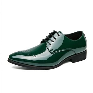 Nice hommes en cuir marron Oxford chaussures habillées bout pointu Derby mariage pour les affaires conception spéciale Crocodile Grain véritables bottes sapatos