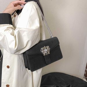 Sac à chaîne Design de Niche, petit sac carré de Style occidental, sac à bandoulière sous les bras de haute qualité populaire sur Instagram, 240315