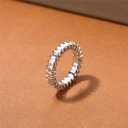 Design de niche avec une bague de personnalité unique