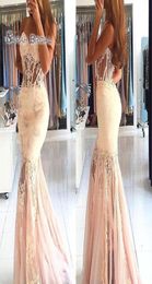 Nigerian Sermed Sexy Sans manches Africain Robes de soirée Robe Prom Lace Plus taille Backless Forme Party Wear Bless Voir Throug4336399