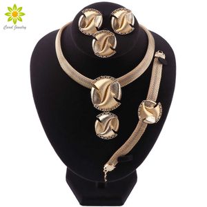 Ensemble de bijoux de Costume africain de mariage nigérian Dubai or couleur collier Bracelet boucle d'oreille anneau pour les femmes ensembles de bijoux de fête H1022