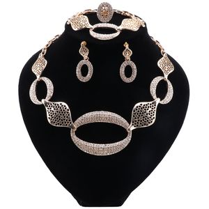 Nigeriaanse vrouwen sieraden sets goud vergulde kettingen ringen oorbellen armband mode trends trouwfeest accessoires