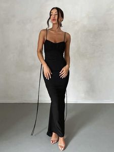 Nachtclubfeest Lange jurken voor vrouwen 2023 Zomer modejurk kont ruches bodycon Backless Lace Up Maxi -jurk