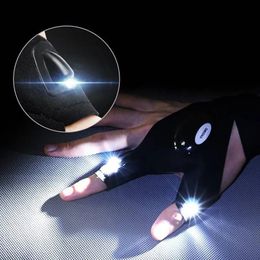 Gants de pêche légers nocturnes gants sans doigts à LED de randonnée survivante Rescue Multi outil extérieur 231221