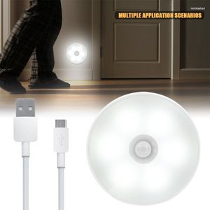 Veilleuses 6 pièces détecteur de mouvement LED lumière USB rechargeable lampe à induction corporelle intelligente à économie d'énergie pour les escaliers de la salle de bain de la chambre à coucher