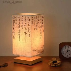 Luces nocturnas Lámpara de mesa de caligrafía de estilo chino antiguo Dormitorio retro Mesita de noche Decoración de madera maciza Lámpara de noche pequeña YQ231127