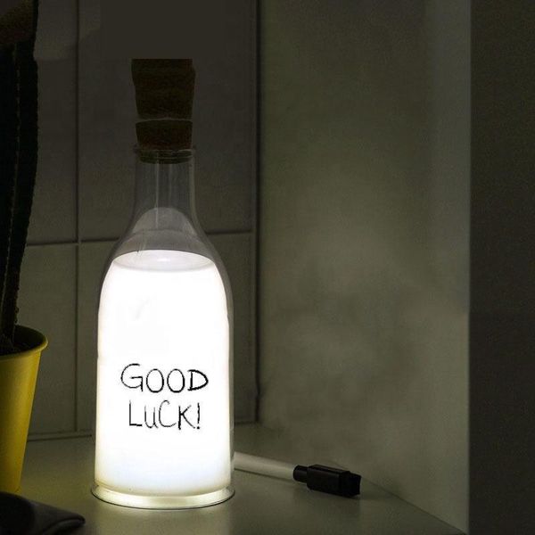 Luces nocturnas Regalos de cumpleaños Lámpara de botella de leche creativa con lámpara de mensaje para dormir Carga USB Mesita de noche Luz LED