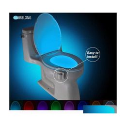 Luces nocturnas Brelong Toilet Light Lámpara LED Baño inteligente Movimiento humano Pir activado 8 colores Matic Rgb Retroiluminación para Bowl Drop Del Dhfbj